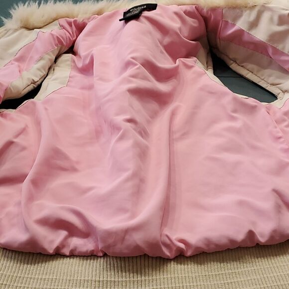 EIVISSA WOMEN'S puffer vest. Size small. Good used condition. Cream, pink & Blue - Picture 9 of 9